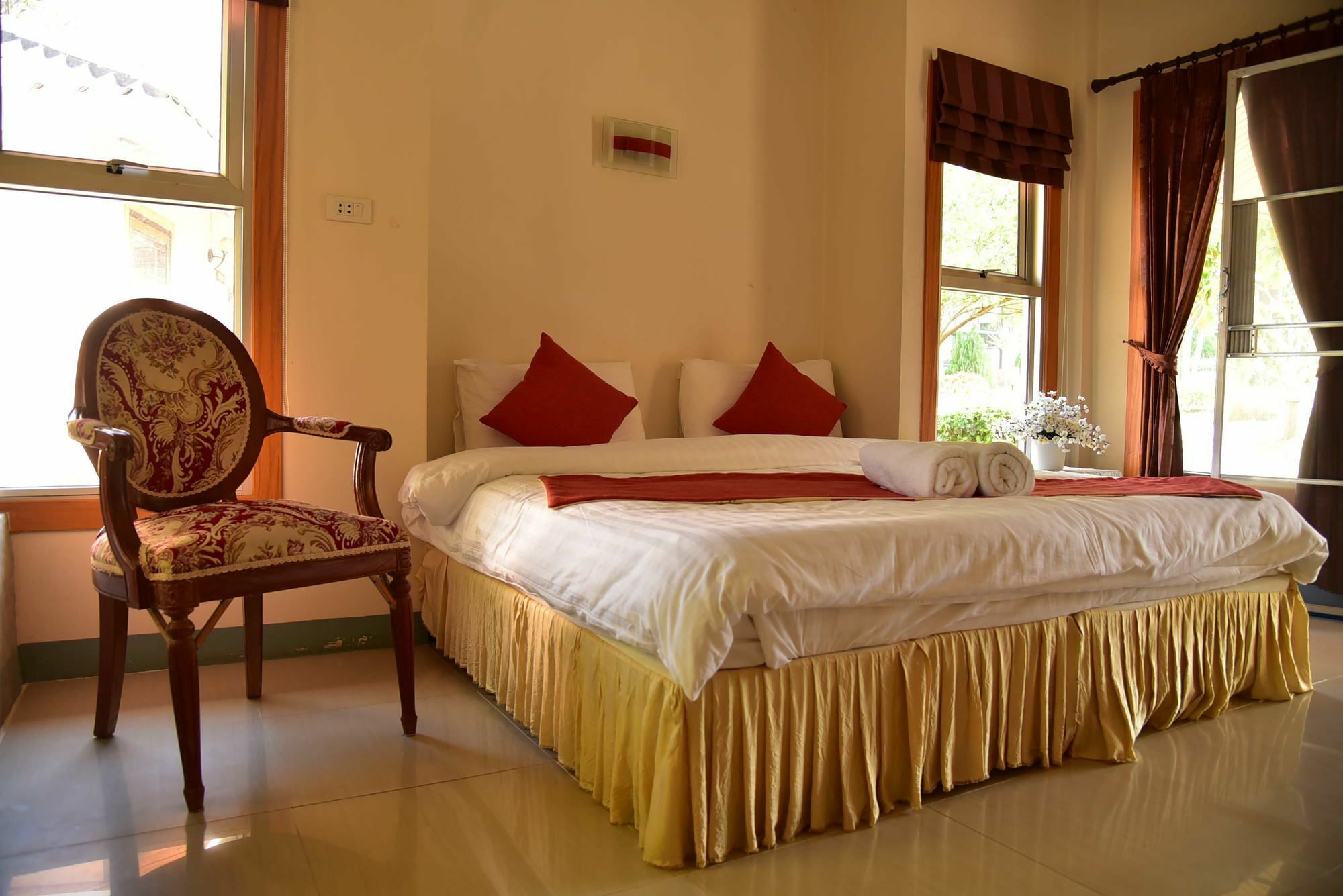Dusit Talai Resort Nong Nam Daeng Εξωτερικό φωτογραφία
